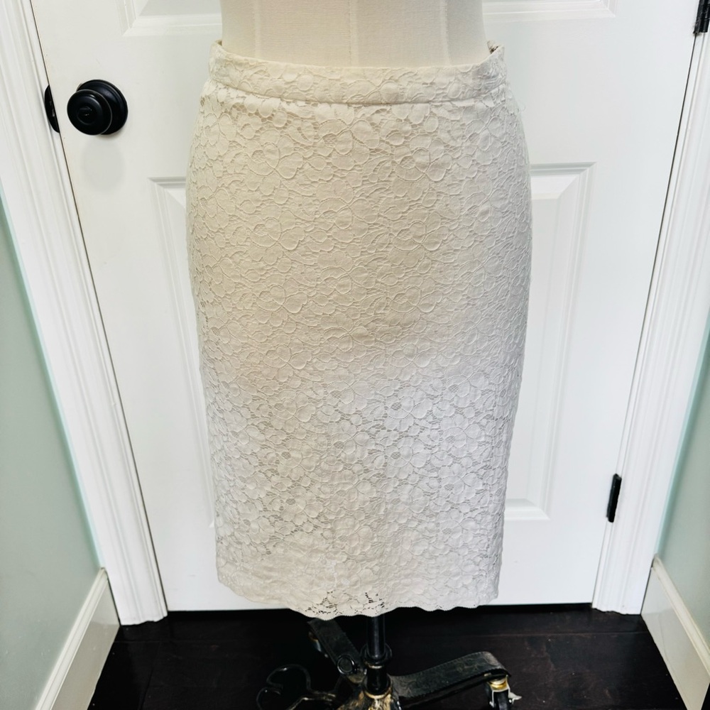 Merona white floral lined  Lace Skirt